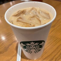 Photo taken at Starbucks by おんちゃん on 11/13/2022