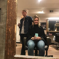 Foto diambil di Solo Salon oleh Paige M. pada 2/18/2018