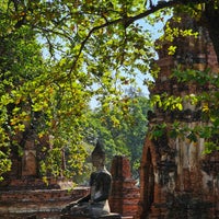 Photo taken at Wat Maha That by Mohith M. on 2/6/2024