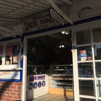 Photo taken at Dad&amp;#39;s Original Frozen Banana by Dom A. on 11/4/2019