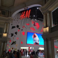 H&M  Miracle Mile Shops