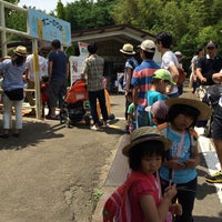 Photo taken at こどもの国 ポニー牧場 by fukamarch on 6/7/2015