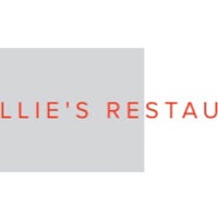รูปภาพถ่ายที่ Ellie&#39;s Restaurant &amp; Lounge โดย Preston K. เมื่อ 1/5/2020