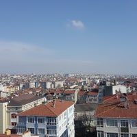 Photo taken at Diş Hekimliği Fakültesi by Sibel U. on 3/6/2018