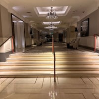 Das Foto wurde bei Grosvenor House Hotel, a JW Marriott Hotel von Faisal 🎗🇸🇦 am 4/8/2024 aufgenommen