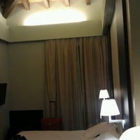 Foto tomada en Hotel El Raset  por Estrella G. el 11/2/2012