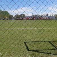 Photo taken at La Quemita - Campo de Deportes Jorge Newbery by Gastón L. on 10/4/2012
