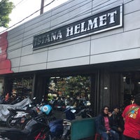 Review Istana Helmet