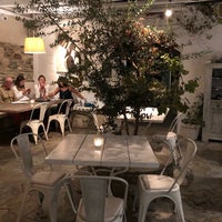 รูปภาพถ่ายที่ Daphne Restaurant โดย sunmio K. เมื่อ 9/18/2018