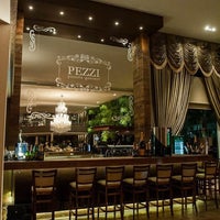 Снимок сделан в Pezzi Pizzeria Gourmet пользователем Marcio M. 12/25/2012