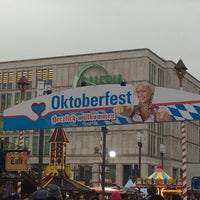 Photo taken at Oktoberfest am Alexanderplatz by Snz on 10/5/2016