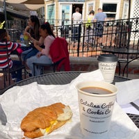 10/9/2020 tarihinde Azizk 🌴ziyaretçi tarafından Catalina Coffee &amp;amp; Cookie Co.'de çekilen fotoğraf