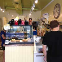 Foto scattata a Commerce Street Creamery And Coffee Shop da Bob M. il 7/20/2013