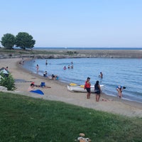 Chicago, Illinois, USA. The 12th Street Beach, a narrow strip of sand south  of the Adler Planetarium that provides some relief from the summer heat  Stock Photo - Alamy