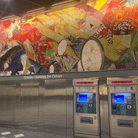Photo taken at Metro Rail - Universal City/Studio City Station (B) by Anthony J. on 10/3/2022