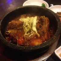 3/6/2013 tarihinde Jennifer R.ziyaretçi tarafından Tozi Korean B.B.Q. Restaurant'de çekilen fotoğraf