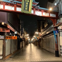 Photo taken at 川崎大師 仲見世商店街 by モリコ on 8/6/2022