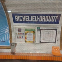 Photo taken at Métro Richelieu—Drouot [8,9] by J.D. C. on 8/27/2022