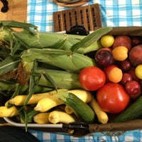 Photo taken at Norman&amp;#39;s Farmers Market - CSA pick-up @ Ohr Kodesh Congregation by Sharon W. on 6/25/2013