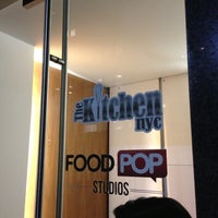 Foto tirada no(a) The Kitchen NYC por SlimSmitty™ 🍒 em 10/11/2012