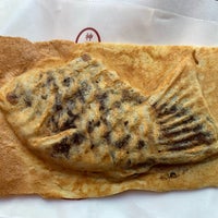 Photo taken at Taiyaki Kanda Daruma by to-take on 9/17/2019