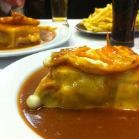 Foto tomada en Café Atenas  por J.a. B. el 2/5/2013