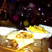 Foto diambil di Lyra Lounge Steakhouse Restaurant oleh Pelin ☀. pada 11/23/2013
