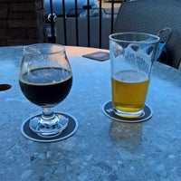 Photo taken at Westside Taphouse &amp; Growler Fill by Jeffrey C. on 9/7/2018