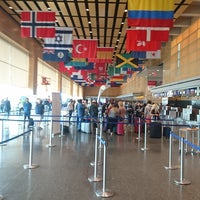 Photo taken at Boston Logan International Airport (BOS) by Rubén T. on 8/14/2017