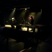 Foto diambil di Jake&amp;#39;s Nightclub &amp;amp; Bar oleh Ryan C. pada 10/21/2012