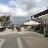 Photo prise au Küçük Çamlıca Nagehan Restaurant par Serdar Ş. le8/9/2017