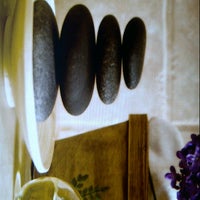 Photo taken at Uluwatu Aromatherapy Foot &amp;amp; Body Massage by Ovie S. on 9/26/2012