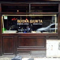 Foto diambil di Buona Giunta oleh Julia M. pada 10/1/2014