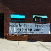 Foto scattata a Nashville Hotel Liquidators da No N. il 11/8/2013