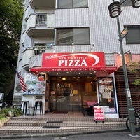 Photo taken at Rocco&amp;#39;s New York Style Pizza by Lisa K. on 7/22/2023