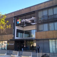 Photo taken at Microsoft Lisbon Experience by Boris M. on 11/21/2017