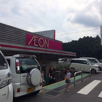 Photo taken at マックスバリュ 御殿場原里店 by Naotaka S. on 8/8/2014