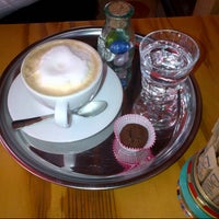 10/20/2012 tarihinde Ersan T.ziyaretçi tarafından Dotto Cafe Bistro'de çekilen fotoğraf
