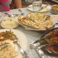 Foto tirada no(a) Amber Indian Restaurant por Chelsea T. em 2/23/2013
