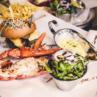 Снимок сделан в Burger &amp;amp; Lobster пользователем Burger &amp;amp; Lobster 2/29/2016