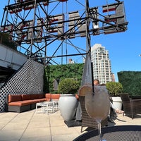 9/9/2022 tarihinde Tim S.ziyaretçi tarafından The Empire Hotel Rooftop'de çekilen fotoğraf
