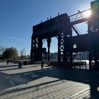 Photo taken at Gantry Plaza State Park by Tim S. on 4/16/2024