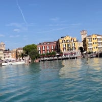 Foto diambil di Lago di Garda oleh AD 89 ♌️ pada 10/8/2023