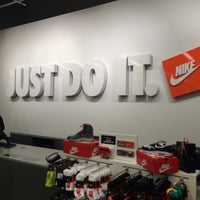 nike cool springs