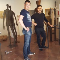 Das Foto wurde bei iSculpture Gallery - San Gimignano von iSculpture F. am 5/9/2017 aufgenommen