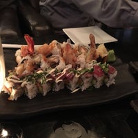 Photo prise au Sushi Damo par Neville E. le2/18/2017