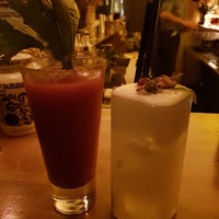 Das Foto wurde bei Bloody Mary Cocktail Lounge von Monica R. am 9/13/2019 aufgenommen