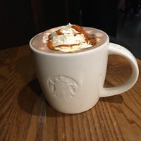 2/2/2017 tarihinde Leonie D.ziyaretçi tarafından Starbucks'de çekilen fotoğraf