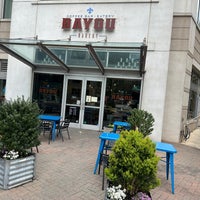Foto scattata a Bayou Bakery, Coffee Bar &amp;amp; Eatery da Kerry 🐶 F. il 4/4/2024