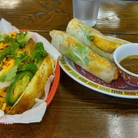 Das Foto wurde bei Bánh Mì Baget von Spencer Benjamin W. am 8/13/2015 aufgenommen